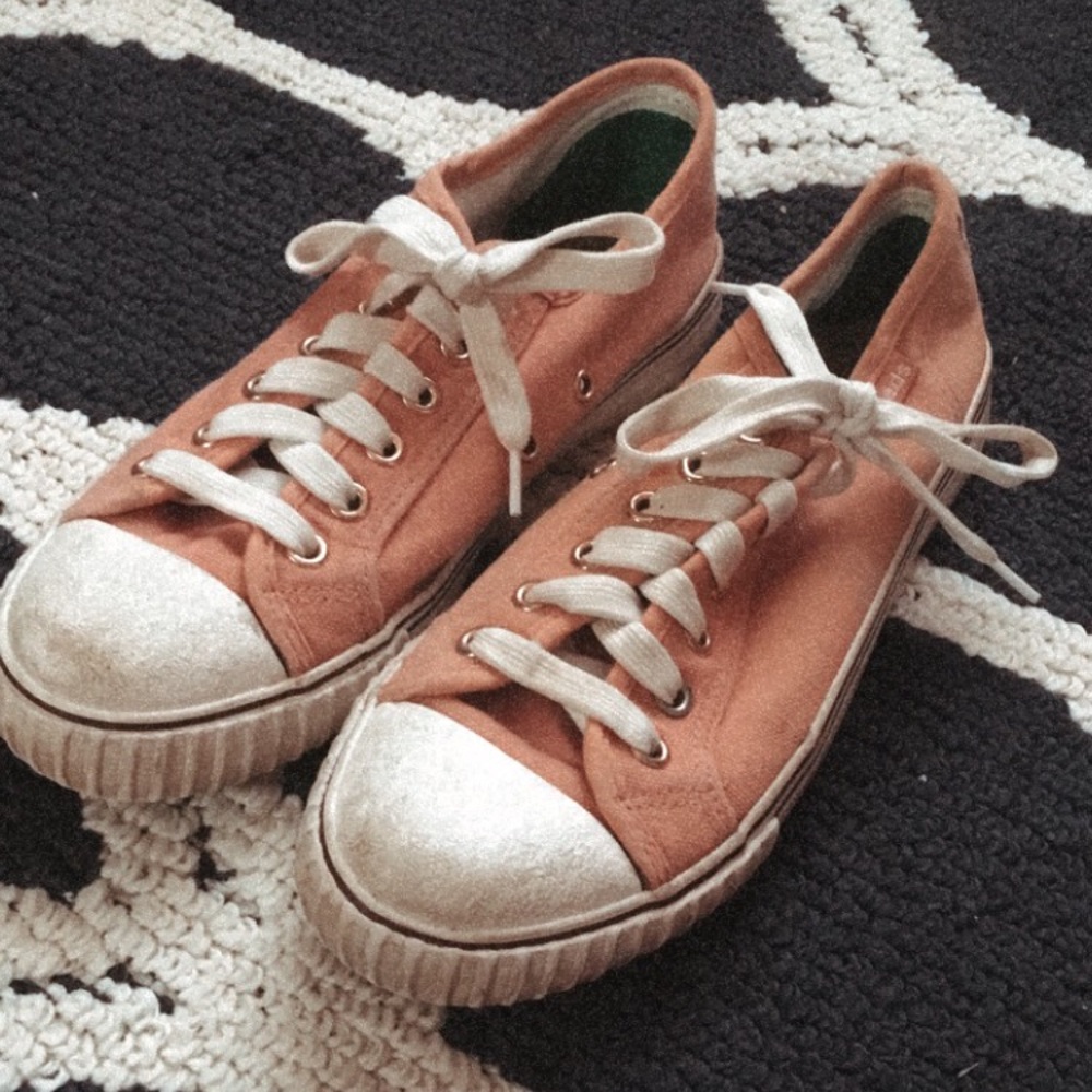 Pink Keds tennis shoes